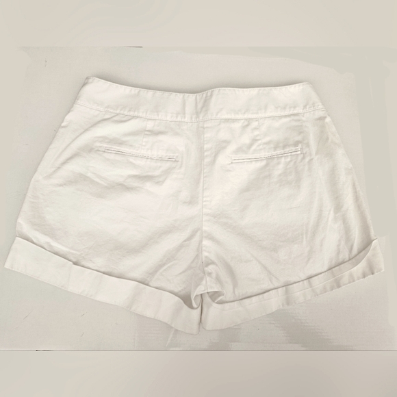 Michael kors white roll up shorts with belt size 4 - Picture 2 of 10